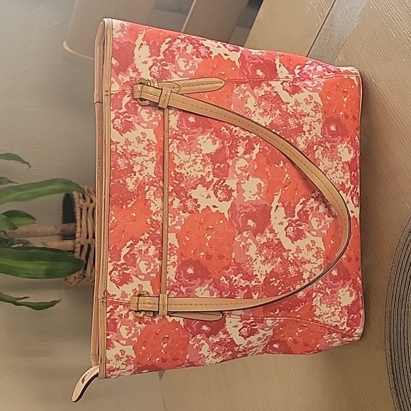 COACH pink/red floral tote bag - Picture 6 of 10